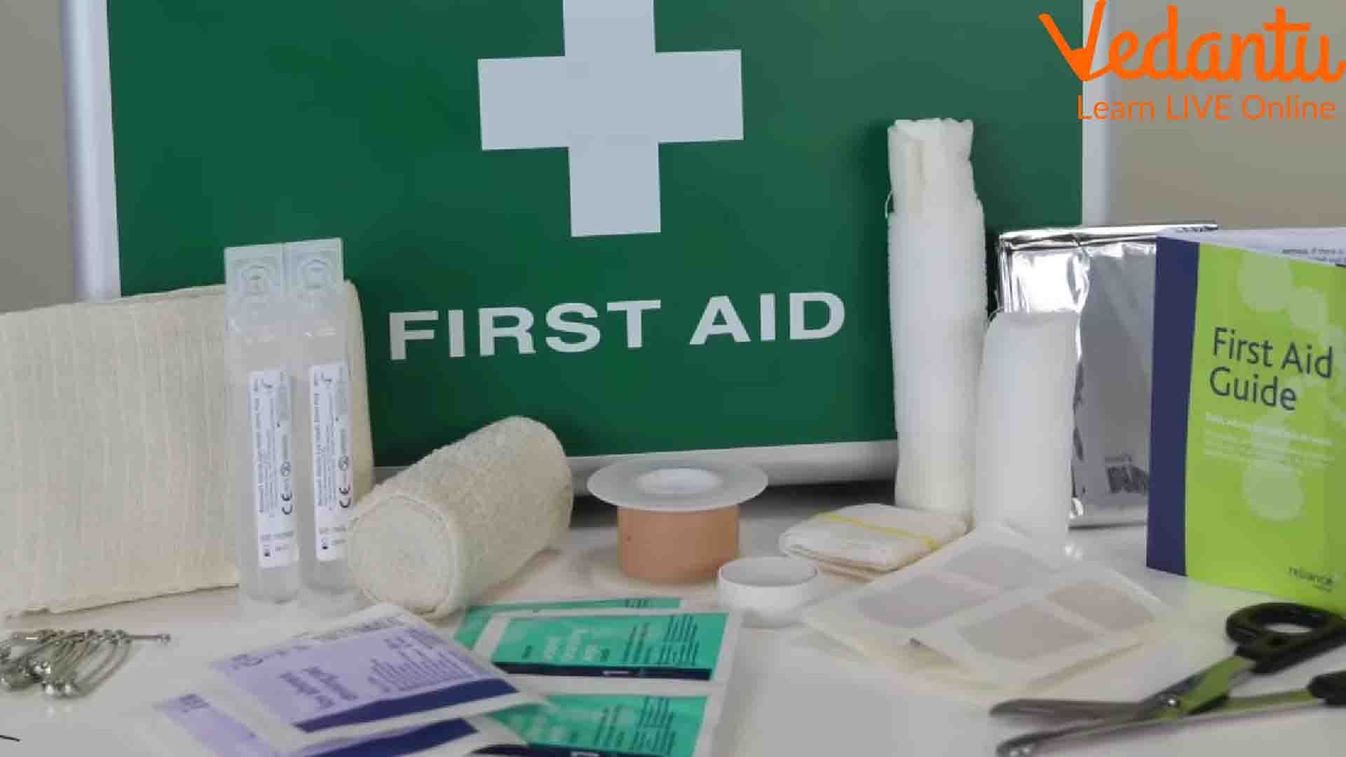 Steps To Make A First Aid Kit At Home